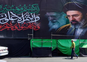 ‘Mister’ në ceremoninë mortore të Khamenei-t: Ku është pasardhësi i tij?