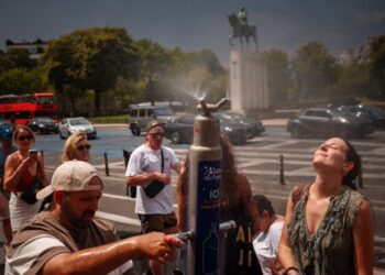 Vala e re e të nxehtit pritet të godasë Spanjën dhe Francën, pas qershorit përvëlues që shkaktoi mbi 2 000 viktima