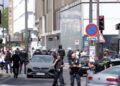 Terrori në Paris! Sulmoi me thika tre gra në rrugë, 31-vjeçari: Më urdhëroi Allahu ta bëj!