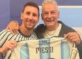 Leo Messi i dhuron fanelën Roberto Baggios, pas fitores së Argjentinës ndaj Zvicrës