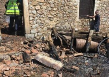 Tragjedia e trefishtë në Shkodër, dyshohet për shpërthim! Pranë trupave të nënës dhe 2 fëmijëve të mitur një bombol gazi dhe shishja e benzinës