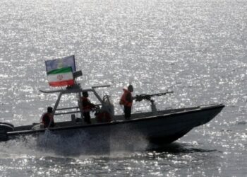 Garda Revolucionare iraniane ndalon tre cisterna nafte në Ngushticën e Hormuzit -