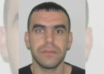 Në kërkim nga policia, ky është autori i dyshuar i atentatit në Laç