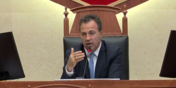 Përplasja për Avokatin e Popullit/ Shtyhet seanca për të enjten, Peleshi: S’mund të bllokosh Kuvendin se s’të pëlqen dikush