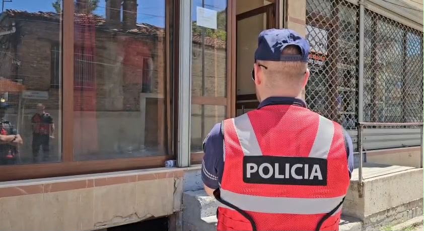 Kontrolli i Tatimeve në resort përfundon me pengmarrje  5 persona në pranga në Golem