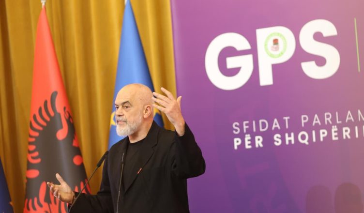  Faktet ishin me ne  por përjetimi i tyre ishte e vërteta   Rama  zbërthen  mesazhin e protestës së flamingove