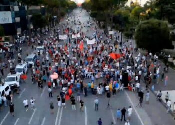 Qëndrestarët e protestës dhe anti-kultura e urrejtjes