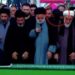 Mungesa e Mojtaba Khameneit dhe burri me maskë pranë arkivolit, pamjet që kanë ndezur spekulimet në Iran