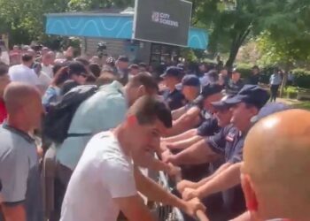 Raporti i Avokatit të Popullit përmbys akuzat: Nuk ka prova që protestuesi u dhunua në ambientet e policisë