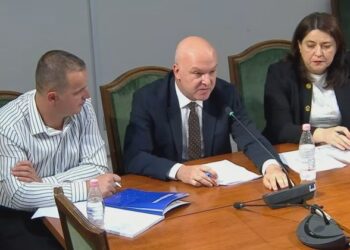AKEP kërkon ligj të ri: Materialet me dhunë ndaj të miturve të hiqen brenda 30 minutash