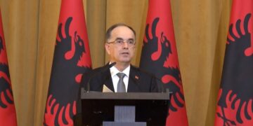 “Shpresojmë të çojë përpara anëtarësimin e Shqipërisë”, Begaj uron Irlandën për Presidencën e BE