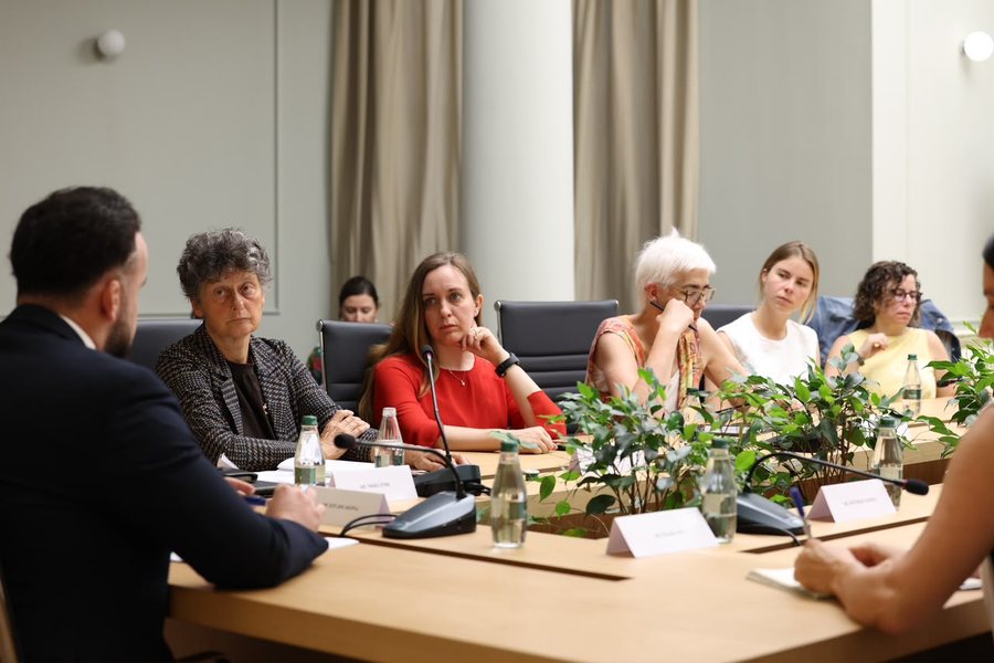  Çdo projekt në Zvërnec do t i nënshtrohet Vlerësimit të Ndikimit në Mjedis   Jaupaj takon eurodeputetët për Kapitullin 27 dhe integrimin në BE