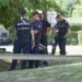 Masa të forta sigurie jashtë Kuvendit, policia rrethon godinën