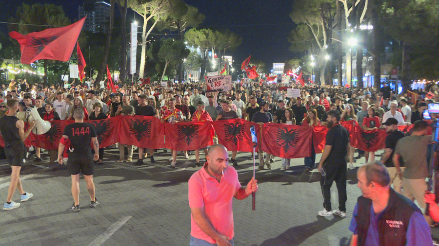 45 ditë protestë para Kryeministrisë  Paskal Milo i bën thirrje Presidentit të ndërhyjë  Begaj të ndërmjetësojë palët