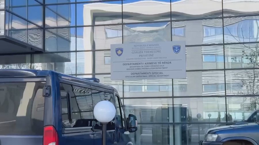 Shtyhet gjyqi për masakrën e Reçakut  ja çfarë ndodhi në seancën e parë