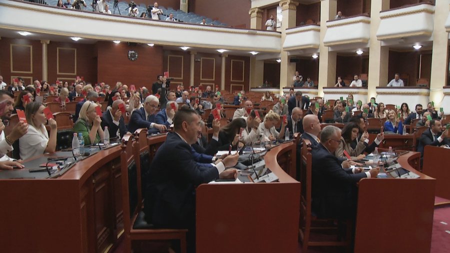 Reforma territoriale  rrëzohet kërkesa e PD për zgjatjen e mandatit të komisionit parlamentar