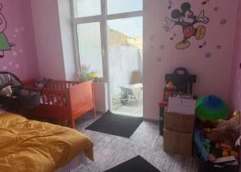 U dërgua në burg bashkë me foshnjën, Gjykata e Tiranës urdhëron lirimin e menjëhershëm të 34-vjeçares