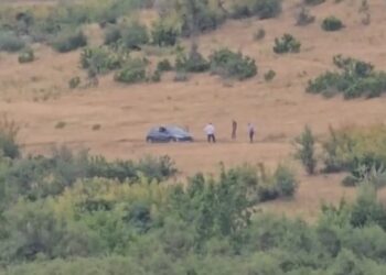 U mbajt peng nga ish i fejuari që i vrau babanë, 24-vjeçarja flet para Policisë, e ëma i nënshtrohet ndërhyrjes
