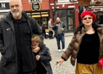 Zaho mbush 12 vjeç, Rama do ia festojë ditëlindjen në Korçë