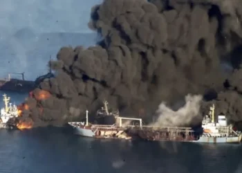 Rusia godet portet e Ukrainës, mbytet anija e mallrave dhe humbin jetën 9 persona