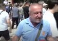 “Rama është i shantazhuar”, habit protestuesi me teorinë konspirative për “shpërbërjen” e Shqipërisë