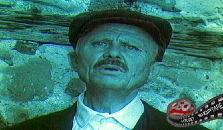  Si më zunë me  dashnoren  brenda në teatër   rrëfimi i aktorit Koço Qendro