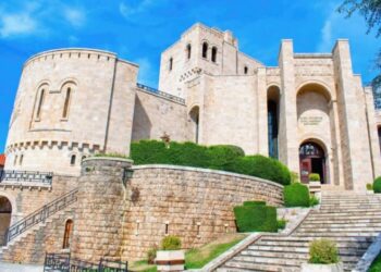 Shqipëria drejt BE-së! Revista amerikane “Travel Off Path”: Çfarë pritet të ndryshojë për turistët