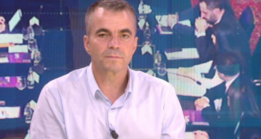  I hipin një kali që nuk e shalojnë vetë   gazetari  Protesta ka elementë politikë që nuk përfaqësojnë njerëzit