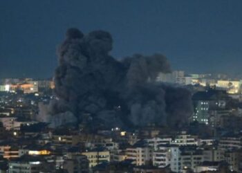 Përshkallëzohet lufta, shpërthime në Teheran dhe sulme të reja amerikane ndaj objektivave ushtarake iraniane