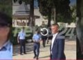 VIDEOLAJM / “Opozitë e shitur! Turp!”, protestuesit sulmojnë deputetët e Berishës