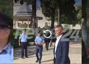VIDEOLAJM / “O Bylykbash, o të… !”, protestuesit fyejnë me fjalë banale deputetët e PD