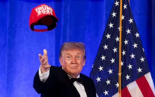 Trump sulme dhe batuta në  Darkën e Korrespondentëve   Do kandidoj sërish për president