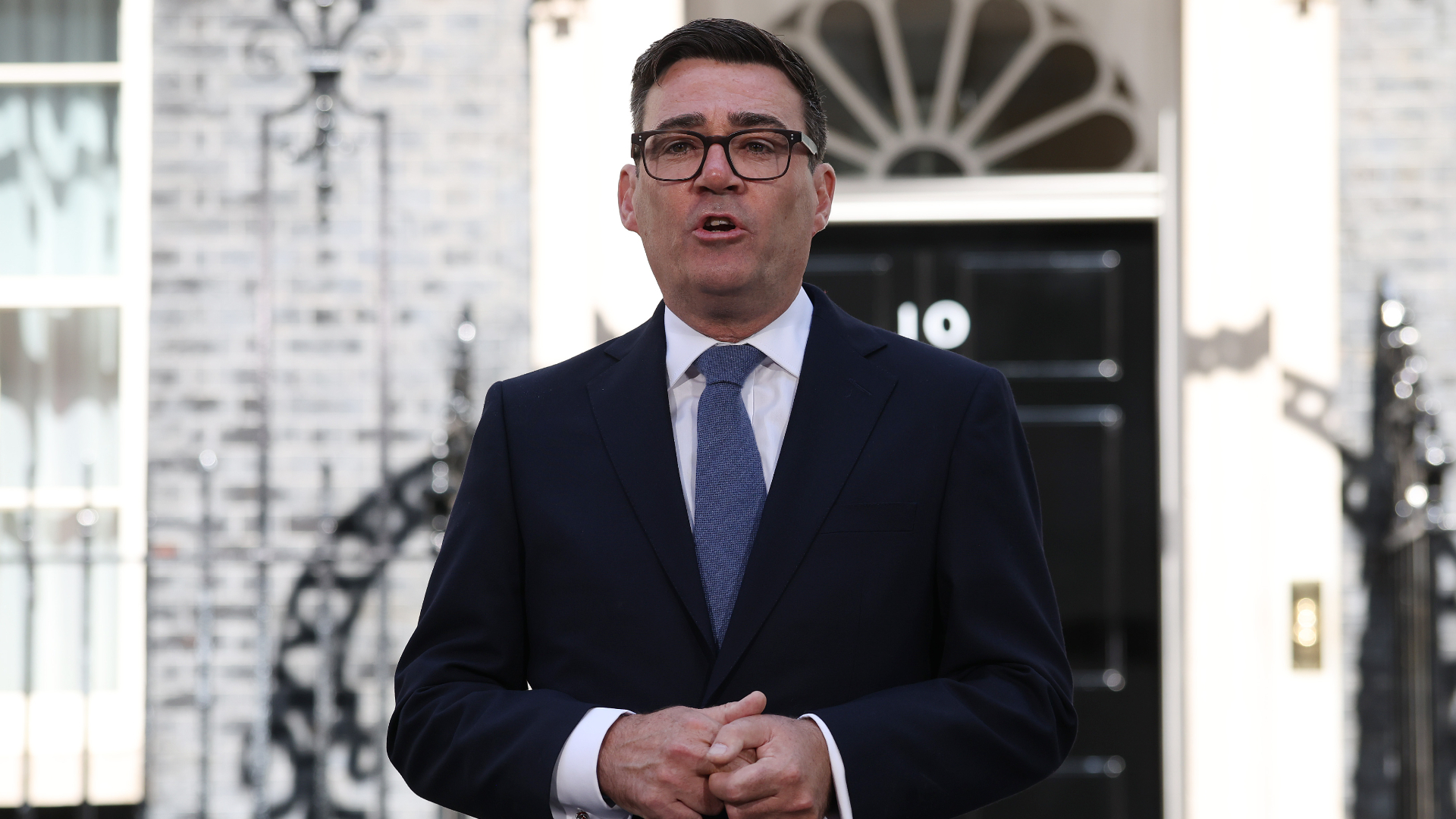 Andy Burnham prezanton qeverinë e re britanike  Nis një epokë e re për vendin