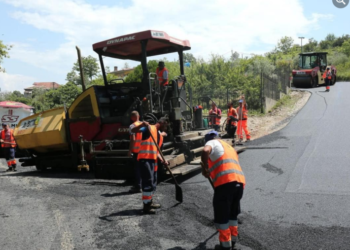 Shpenzimet sipas qarqeve | Tirana, Durrësi dhe Korça dominuan investimet, të tjerët për paga