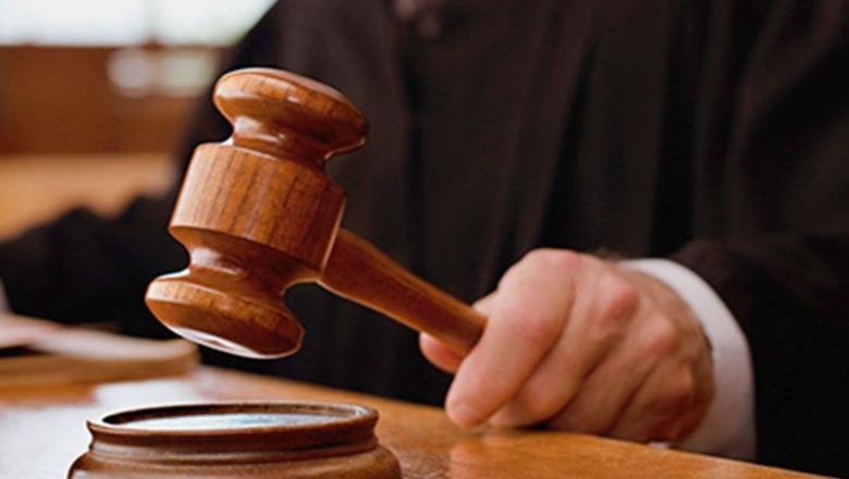 Temperaturat e larta  Gjykata e Tiranës shkurton orarin e sporteleve gjatë verës  Ja kur do ofrohen shërbime për qytetarët