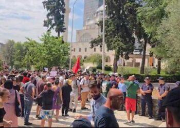 Protesta po shkon fiks aty ku dëshiron qeveria!