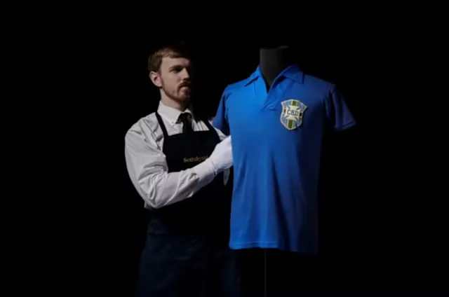 Ikona e futbollit në Brazil e veshi në Botërorin 1958  del në ankand bluza e Pelé