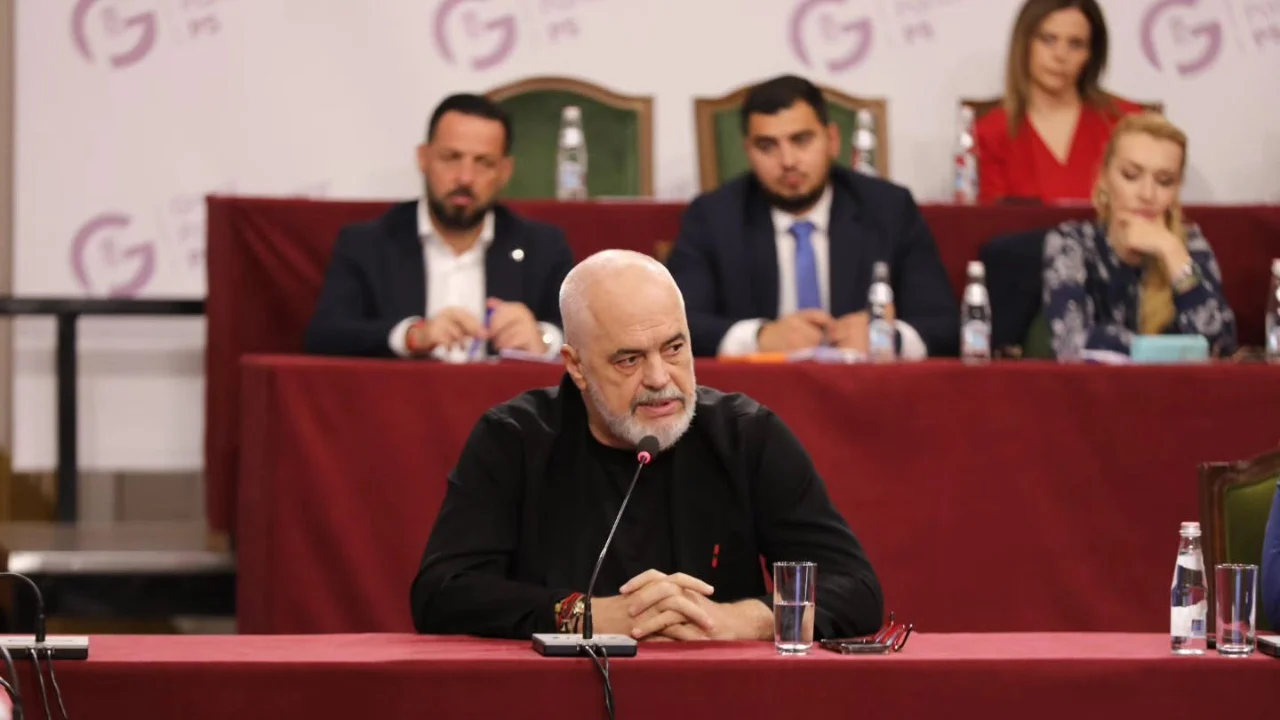  Projekt i sajuar me Chat GPT   Rama reagon pas lajmeve në rrjetet sociale  Asnjë ndërtim në Porto Palermo  Ai gji është shpallur monument natyre