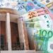Çfarë po ndodh me Euron? Banka e Shqipërisë po e blen me ritëm rekord, por kursi vijon të bjerë