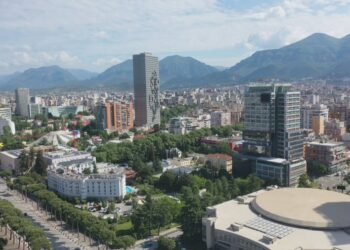 300 kuota të hapura, Qeveria mbështet punonjësit e administratës me kredi për strehim