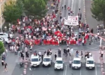 Pse “liderët” e protestës paralajmërojnë burg sipas ligjit të “sufllaqes”