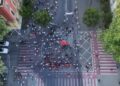 VIDEOLAJM/ Protesta në ditën e 43-të, ja sa u mblodhën në sheshin “Skënderbej” në orën 19:45