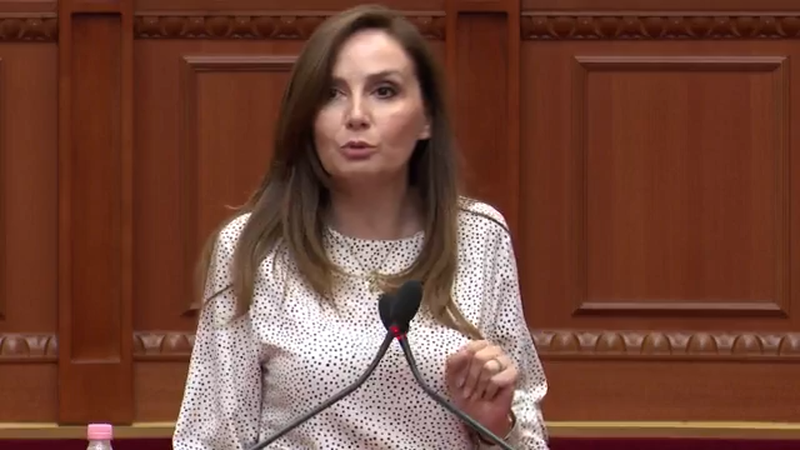  Zhvlerësimi i euros po varfëron shqiptarët   Tabaku  Vjen nga pastrimi parave