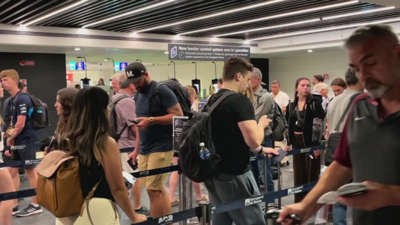 Sistemi i ri i BE së zgjat kontrollet kufitare  rriten ndjeshëm pritjet në aeroporte