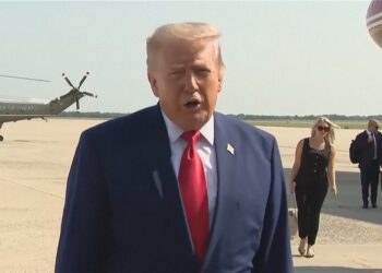 Trump “shënjestron” Iranin: Do godasim urat dhe centralet elektrike