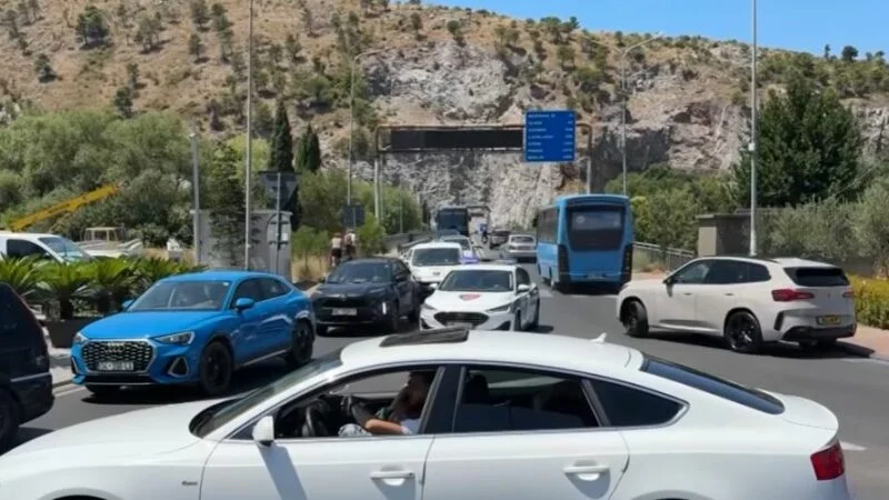 Mbi 2 milionë hyrje në Shkodër  Fluksi në kufi rrit lëvizjet  40  më pak aksidente në këtë qark