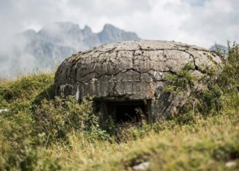 “Science Post”: Nga simbol i izolimit në atraksion turistik: Bunkerët që shënuan historinë e Shqipërisë