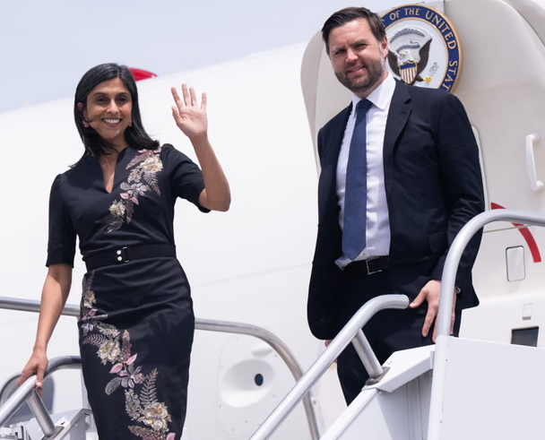 JD Vance bëhet baba për herë të katërt  bashkëshortja e tij Usha sjell në jetë një djalë