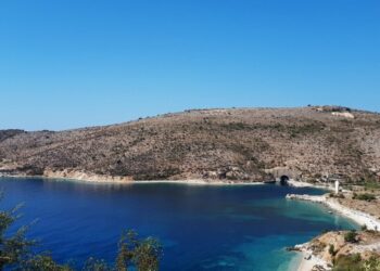 Dinamiti artizanal i shpërthen në dorë, humb jetën 65-vjeçari në Porto Palermo