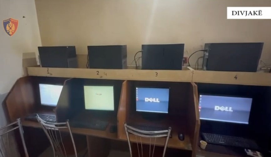 Operacioni  Game Over  në Divjakë  zbulohet një lokal me lojëra fati  arrestohen pronari dhe kamarieri
